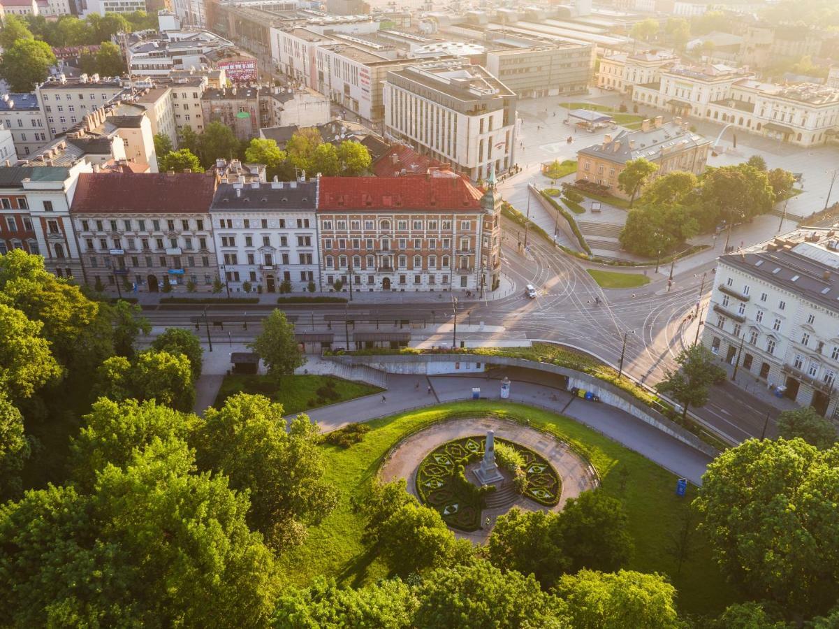 Central Palace Krakow Dış mekan fotoğraf